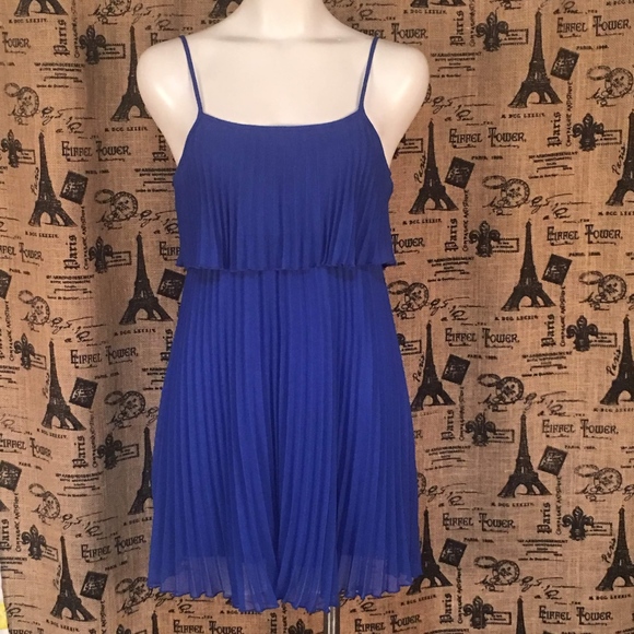 Dots Dresses & Skirts - 4/$20 Dots Blue Pleated Sundress Size S